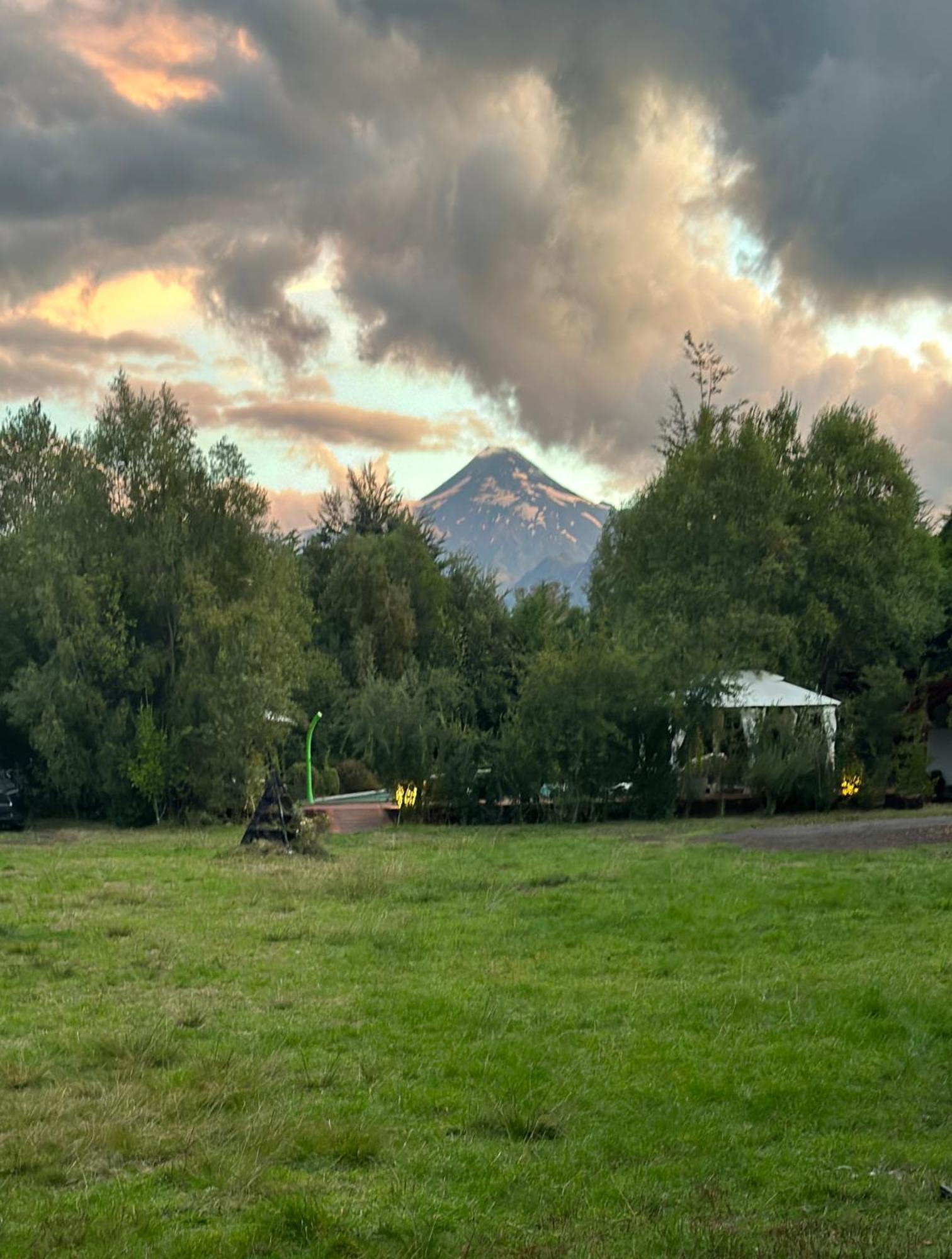 Cabanas Natural Park Lodge Pucon Exterior photo